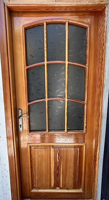 seyf qapılar sederek: Taxta qapı – şüşəli model - Material: təbii şam ağacı (şpon deyil) — 1