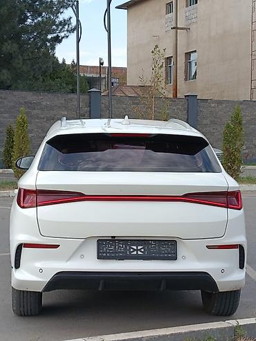 BYD: BYD E2: 2023 г., Гибрид, Кроссовер — 9