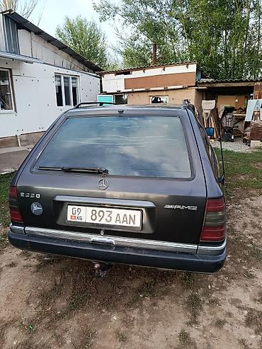 комбин: Mercedes-Benz E-Class: 1992 г., 2 л, Механика, Бензин, Универсал — 3