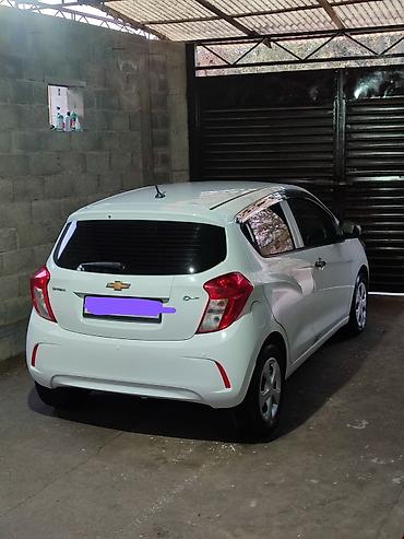 Chevrolet: Chevrolet Spark: 2018 г., 1 л, Вариатор, Бензин — 27