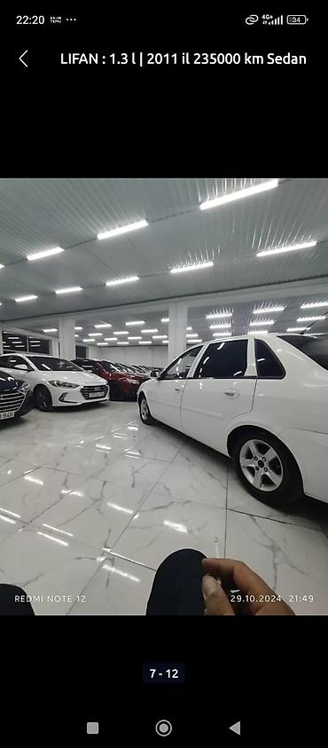 great wall voleex c30: Ağ rəngli 4 qapılı sedan avtomobil. Xüsusiyyətlər: - Ban növü: Sedan — 2