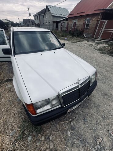 машина 200 000: Mercedes-Benz 200: 1988 г., 2 л, Механика, Бензин, Седан