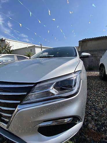 Roewe: Roewe Clever: 2022 г., Вариатор, Электромобиль, Фастбек — 3
