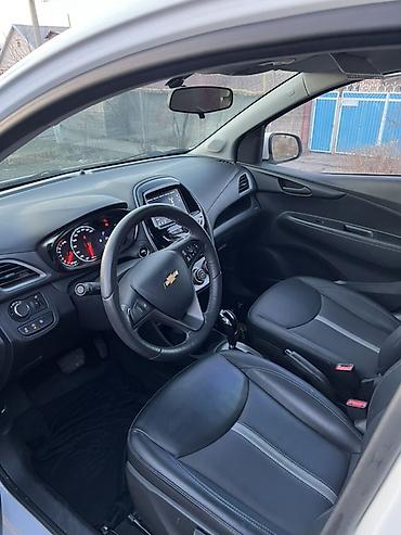 Chevrolet: Chevrolet Spark: 2019 г., 1 л, Вариатор, Бензин, Хэтчбэк — 5