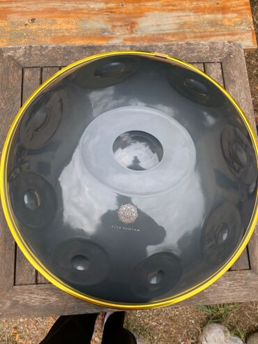 musiqi aparatı: Handpan və ya digər adı ilə hangdrum Scale: D Not: 9 Material : polad