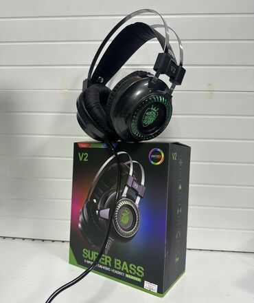 Наушники: V2 Super Bass с эффектной RGB-подсветкой. 	•	Мощный звук с глубокими