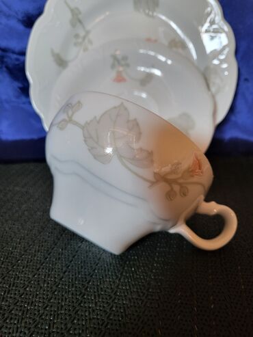 Staro posuđe i escajg: Set Kahla porcelan 7g.Nemacka. Trodelni set,bez ostecenja,sve na — 8