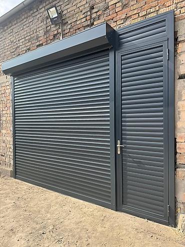 Секционные ворота: Секционные ворота и калитки из сендвич-панелей - Секционные подъемные — 17