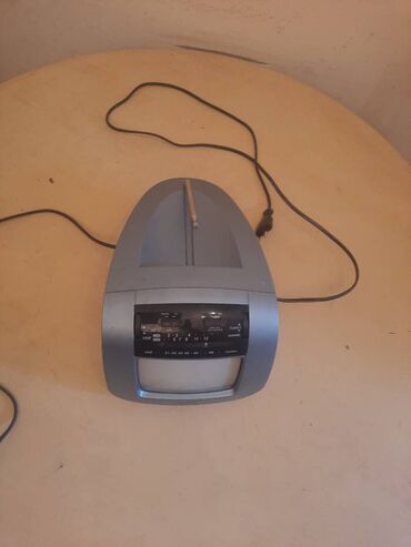 Televizori: Stari, retro mali tv/radio WatsoN, portabl televizor Stari, retro — 6