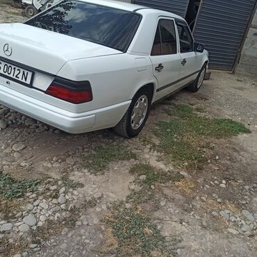 продаю авто мерс: Mercedes-Benz W124: 1988 г., 2.3 л, Автоматтык, Дизель, Седан