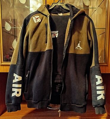 спортивные штаны оригинал: Мужской спортивный костюм, XL (EU 42), Air Jordan, Б/у, цвет - Коричневый, Самовывоз