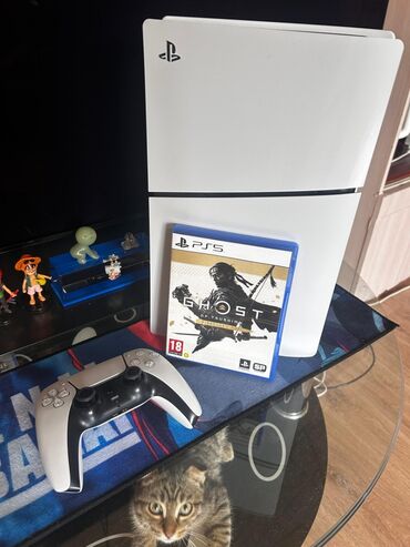 PS5 (Sony PlayStation 5): Продается PlayStation 5 slim с дисководом, 1 джойстик, все кабеля, в