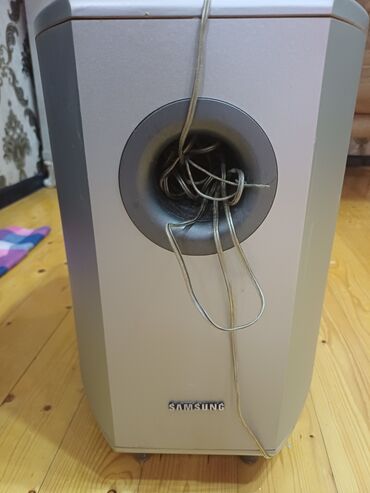 аудио ресивер: Samsung Kolonka, Növ - Sabvufer, rəng - Boz
