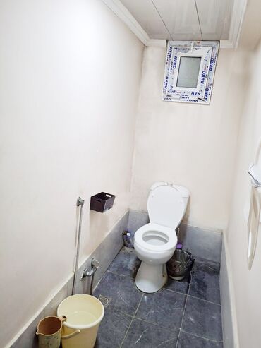 Uzunmüddətli kirayə mənzillər: Pirşağı bağlar massivində həyətyanı sahəsiylə bir yerde 2.5 sot — 8