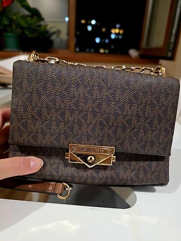 Michael Kors çiyin/çarpaz çanta Orjinal “MICHAEL KORS” cantasi. az