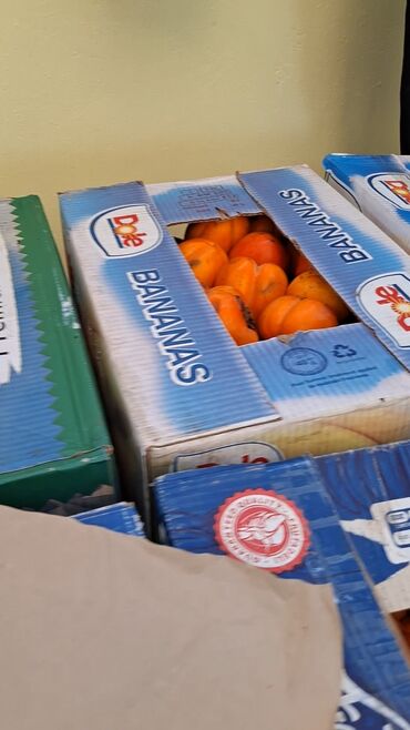 Meyvə və giləmeyvə: Məhsul: Öz bağımızdan Xurma . Ağdaş Xurması. Qiyməti - 0.70. Çox — 8