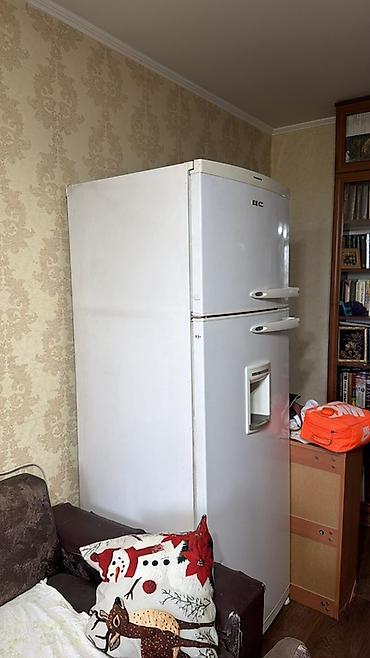 холодильник вода: Холодильник Beko с верхней морозильной камерой и диспенсером для — 2