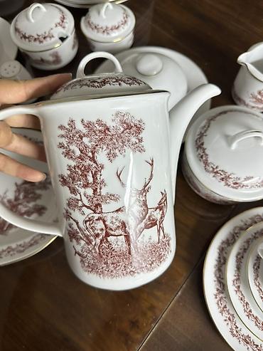 Наборы посуды: Большой сервиз из фарфора с охотничьим рисунком. Завод Ilmenau — 6