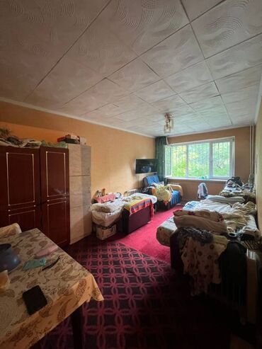 продажа 4х комнатных квартир: 1 комната, 32 м², 104 серия, 1 этаж, Косметический ремонт