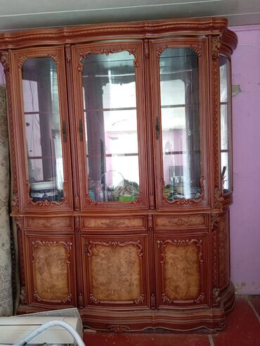 Radiatorlar: İşlənmiş, Açılan, Düz dolab, Qorka