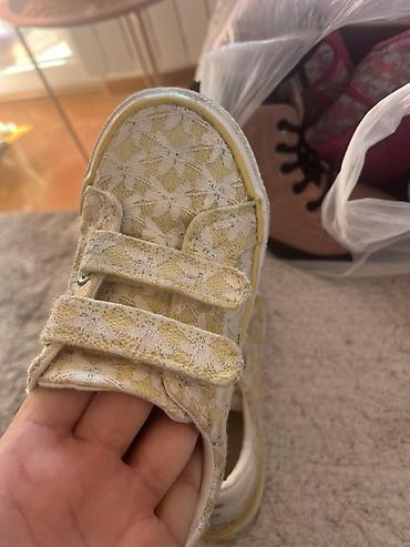 Patike: Dečije patike CBN, veličina 29. - Model sa dve čičak trake za lako — 3