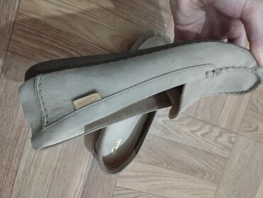 спортивная обувь мужская: Clarks размер 38 состояние отличное 🔥 оригинал очень удобные и мягкие