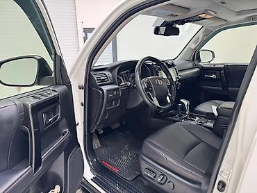 Toyota: Toyota 4Runner: 2020 г., Автомат, Бензин, Внедорожник — 7