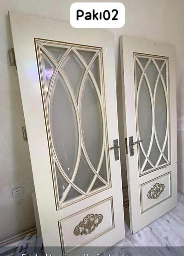 Ev qapilari temiz agir qapilardir 5ededdir Biri 80az Hövsanda
