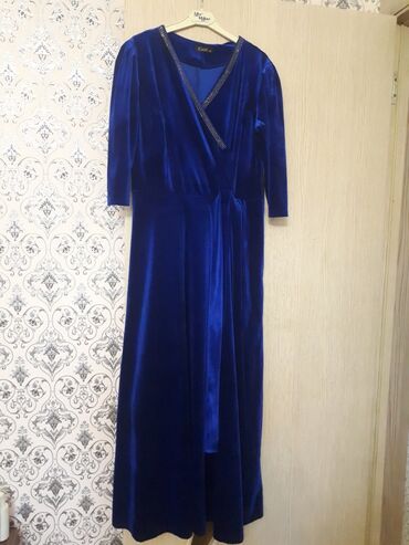 kostyum 46: Вечернее платье, Макси, 3XL (EU 46)
