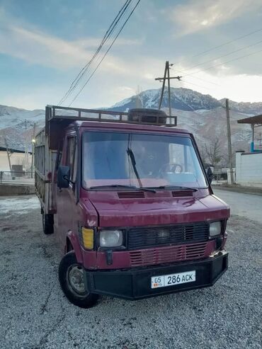 балыкчы машина: Mercedes-Benz Sprinter: 1993 г., 2.9 л, Механика, Дизель, Фургон