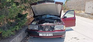 4 goz mercedes 3 2: Mercedes-Benz 190 (W201) sedan, tünd qırmızı rəng. - Kuzov: 4 qapı — 6