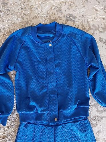 oversize jaket: Parlaq mavi rəngdə iki hissəli dəst: - Üst: bomber tipli jaket, ribli — 2