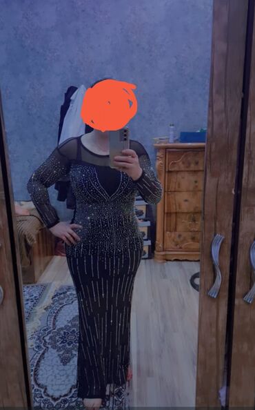 tikdirmek ucun don modeli: Zərif və dəbli axşam/libas - Rəng: qara - Siluet: bədənə oturan, uzun