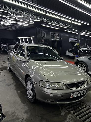 Opel: Opel Vectra: 1999 г., 1.8 л, Механика, Бензин, Седан — 5