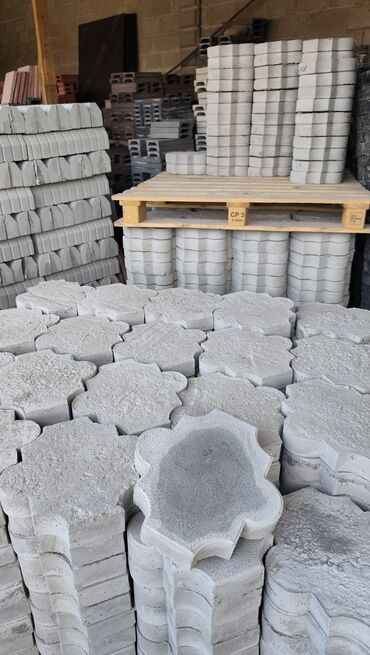 Садовые бордюры: Садовый бордюр, Литой, Бетонный, Овальный, Новый — 9