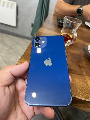 айфон 12 мин: IPhone 12, Б/у, 64 ГБ, Синий, Зарядное устройство, Защитное стекло, Чехол, 75 %