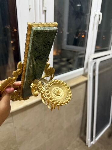 Komodlar: Güzgülü — 4