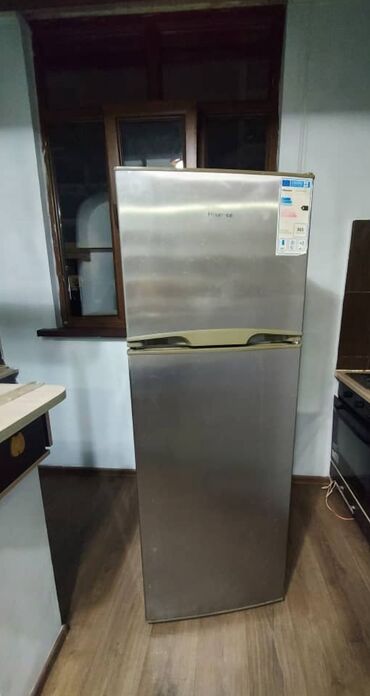 Холодильники: Холодильник Hisense, Б/у, Двухкамерный