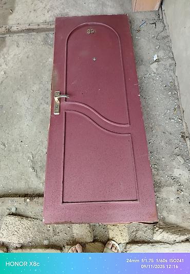 Giriş qapıları: Metal qapı dəsti – ölçüləri göstərilib - Qapı qanadının hündürlüyü — 9