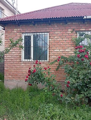 дом ала тоо3: Продаётся кирпичный дом . ж/и Ала-Тоо 3. Уч.4 соток.Красная — 3