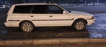 тайота ярис 2: Toyota Camry: 1988 г., 2 л, Механика, Бензин, Вэн/Минивэн