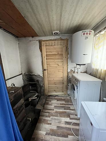 Продажа коттеджей и домов: Продается дом 4 комнат, 3 соток Есть свет, вода Отопление и — 8