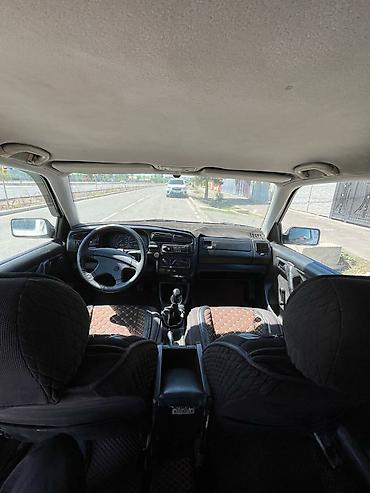 bud e9: Volkswagen Vento: 1993 г., 1.8 л, Механика, Бензин, Седан — 10