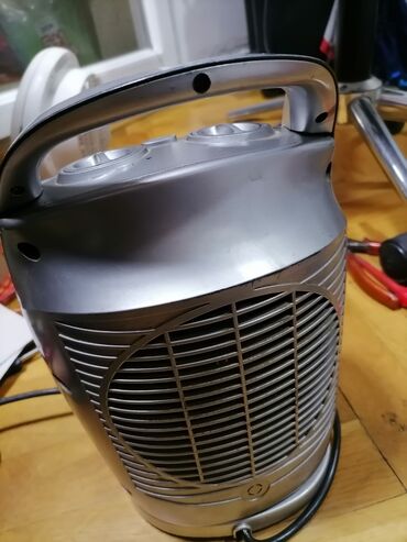 Kaloriferi: Grejalica duvaljka 1500 w ispravna Original vrti levo-desno (profi) — 5