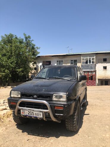 Nissan: Nissan Terrano: 1995 г., 2.4 л, Механика, Бензин, Внедорожник — 8
