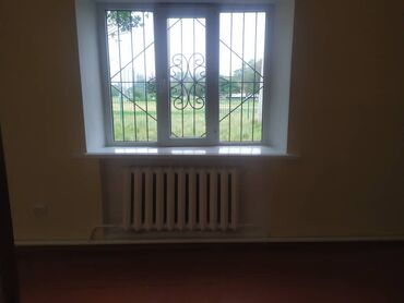посуточная квартира кара балта: 2 комнаты, 40 м², 1 этаж, Свежий ремонт