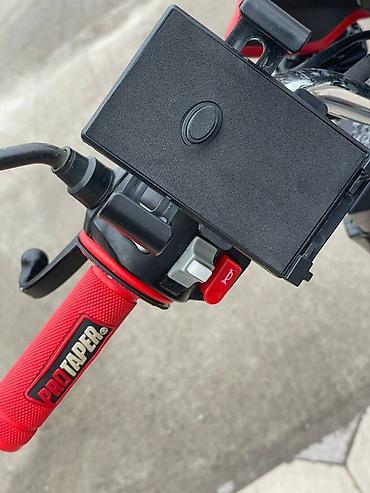 Скутеры: Скутер (мопед) 180куб, бензиновый Описание: - Категория: скутер/мопед — 7