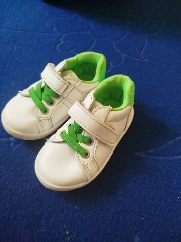 белые кроссы: Детская обувь