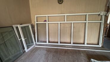 su borusu 32 lik: İşlənmiş İki qat şüşə paketi Plastik pəncərə, Еni: 154 sm, Uzunluğu: 326 sm