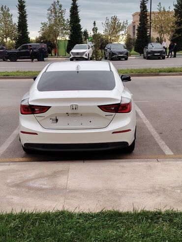 Honda: Honda Insight: 1.5 l | 2018 il Sedan -da lalafo.az — 10 Honda: Honda Insight: 1.5 l | 2018 il Sedan — 10